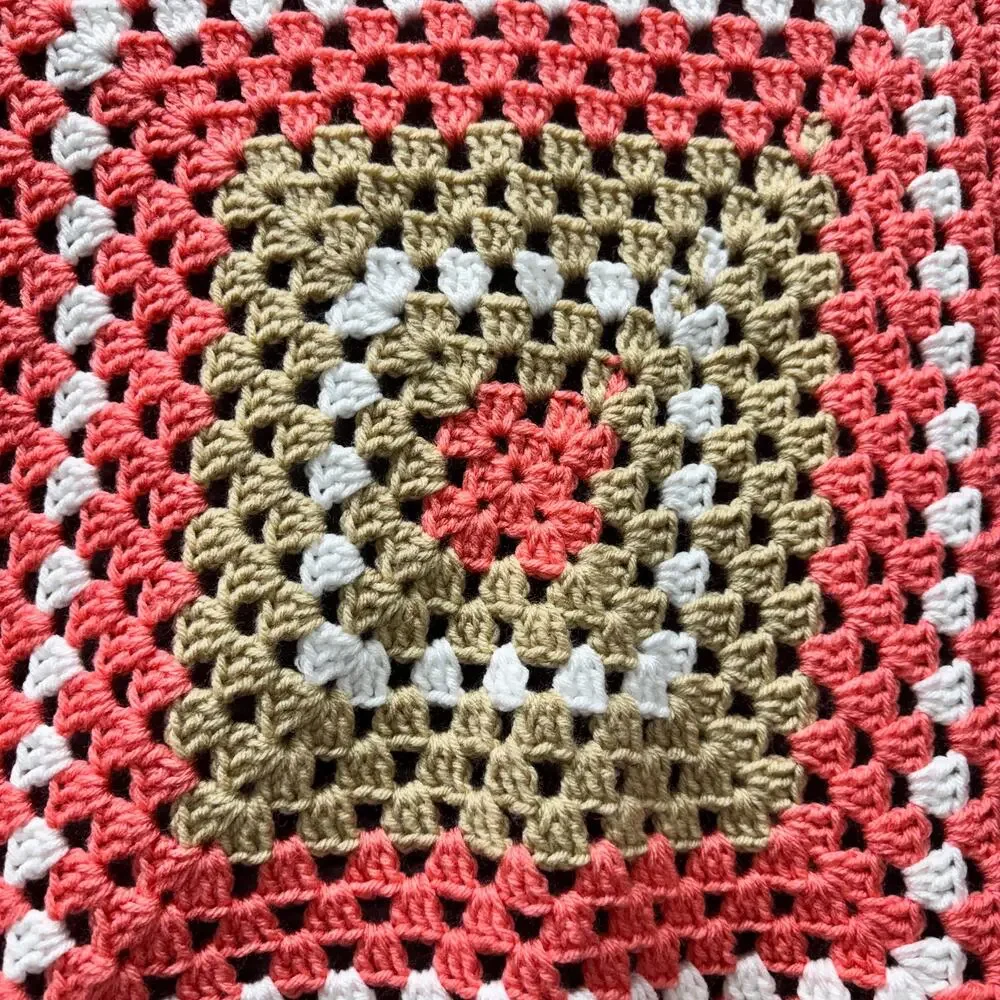 UNISEX‎ Baby Blanket Handmade Classic Retro Look Afghan NWOT STYLE #1166